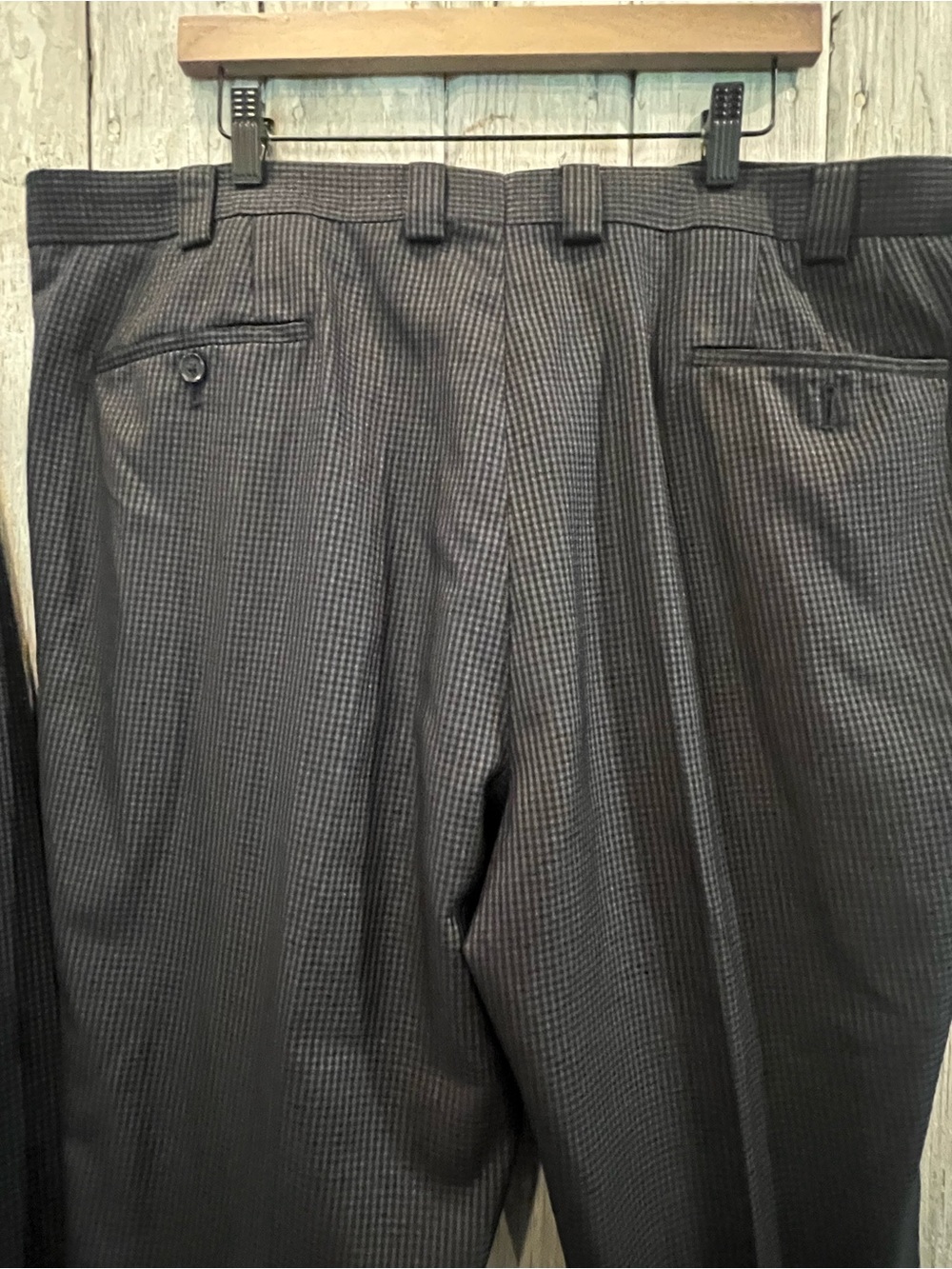 Steve Harvey Celebrity edition Pinstripe Suit Jacket & Pants - Picture 9 of 13